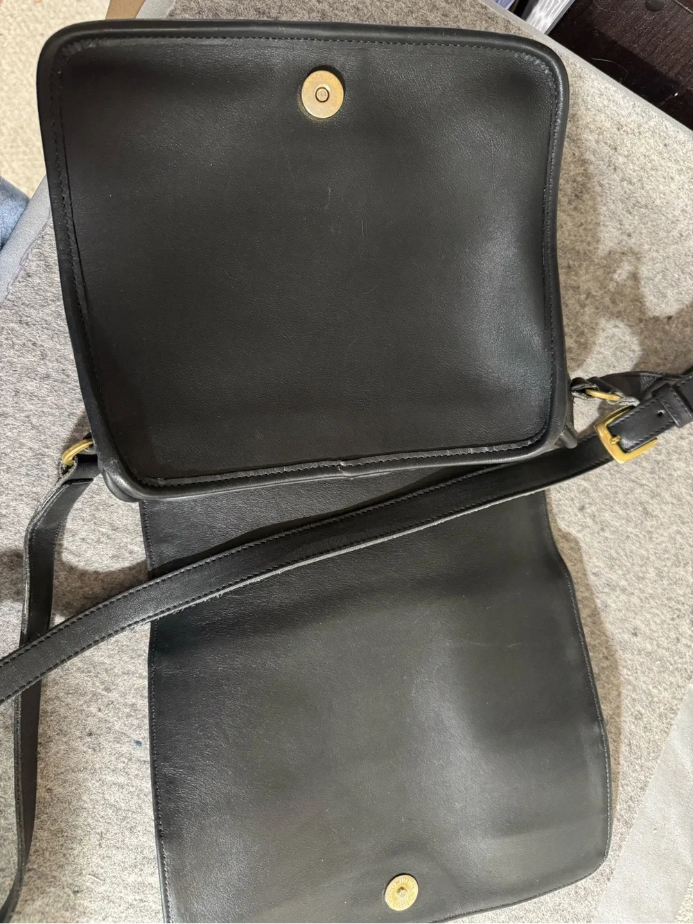 9092 vintage Coach Black Leather Tribeca Bag with Brass Buckle no hang tag